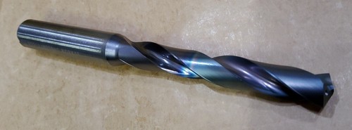 KENNAMETAL  .4016" X 2.25" LOC X 4.6" OAL X .470" SHANK,  CARBIDE COOLANT DRILL  - Picture 3 of 3
