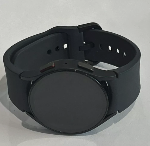 Samsung Galaxy Watch6 40mm - S/M - Black - Used for 1 week - Comes with charger