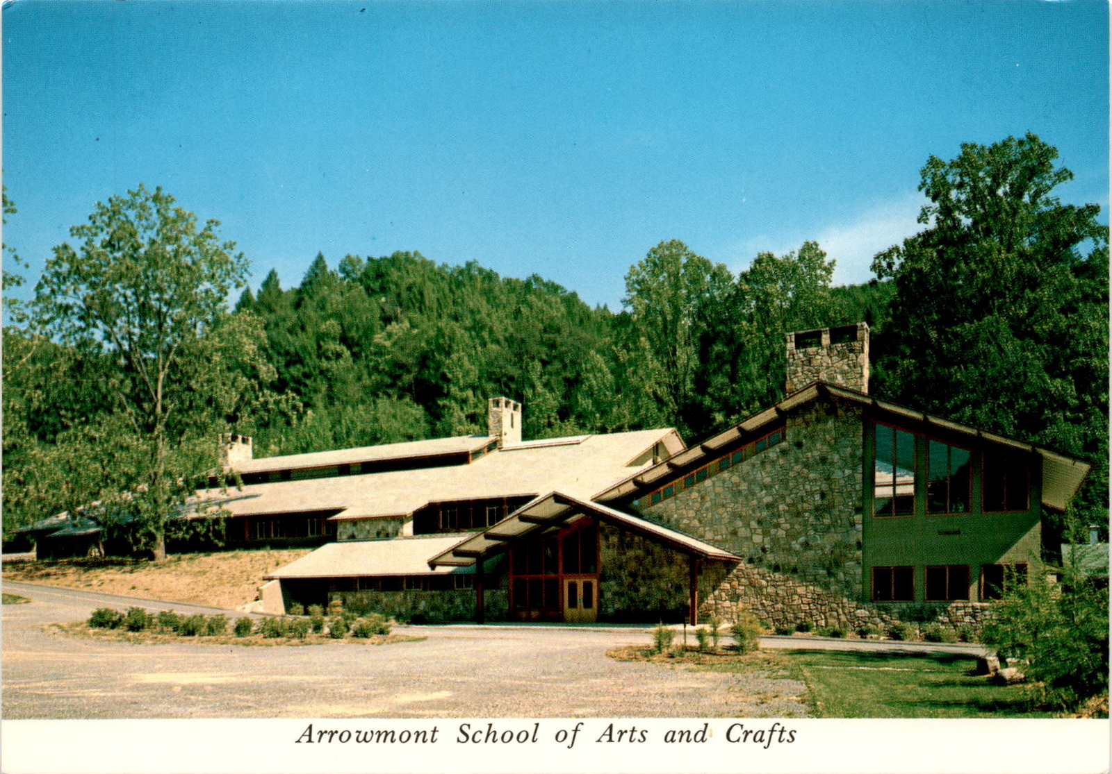Arrowmont School of Arts and Crafts, Parkway, Gatlinburg, Tennessee