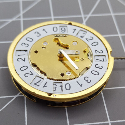 Swiss Made Ronda 5040B Quartz Watch Movement Golden