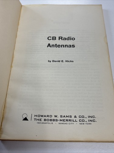 Lot Of 2 Vintage CB Radio Books - Picture 10 of 20