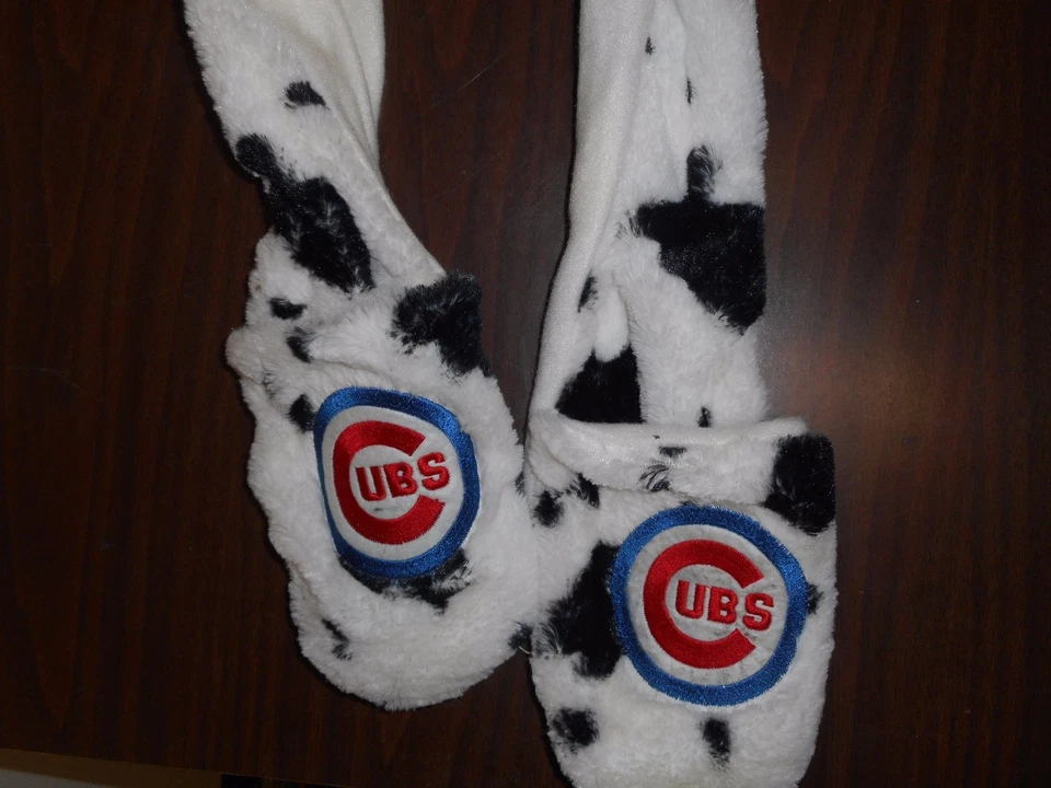 FOREVER COLLECTIBLES CHICAGO CUBS SOMBRERO MASCOTA LARGO CON BOLSILLOS PARA LAS MANOS NUEVO CON ETIQUETAS Foto 3 de 4