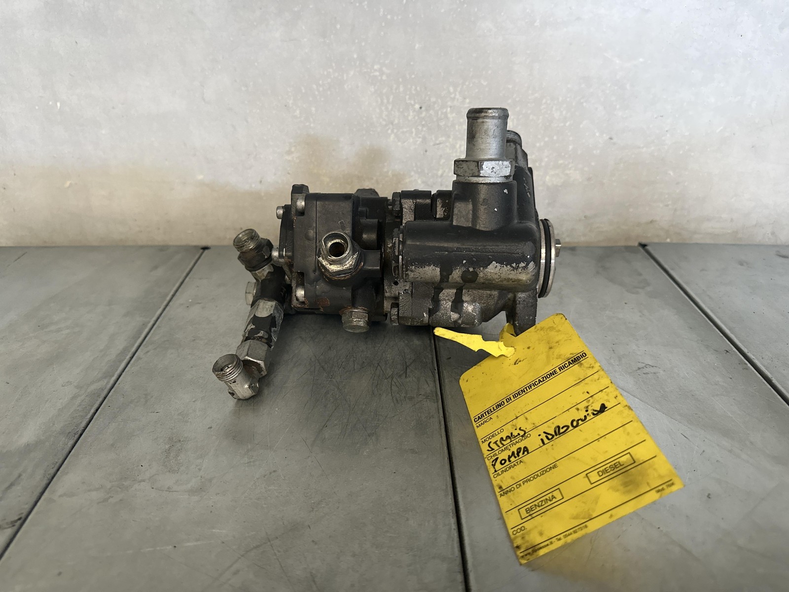 POMPA IDROGUIDA PER IVECO Stralis 2° Serie 8695955116 Diesel (04>06)