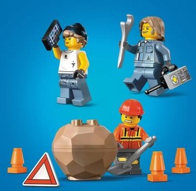 LEGO&reg; City Heavy-Duty Recovery Tow Truck with Crane 60467