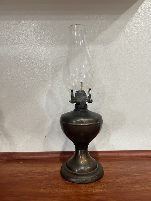 Queen Anne No. 1 Oil Kerosene Lamp Scoville M.F.G. Pre-owned Brass