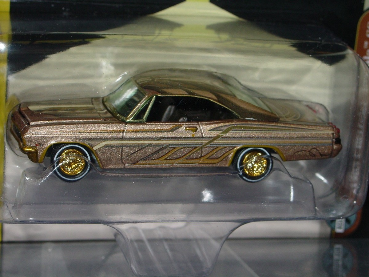 JOHNNY LIGHTNING 1965 CHEVY IMPALA SS CUSTOM LOWRIDER CAR -Bronze