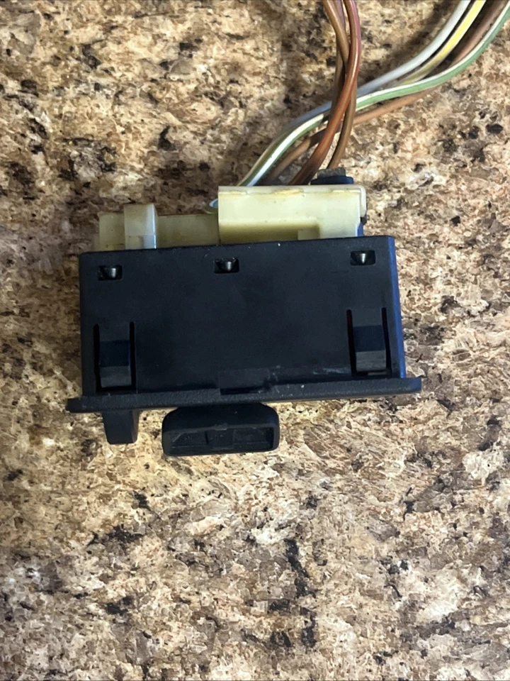 BMW E28 533I 524td 528e 528I Dash Fog Light Switch Panel Assembly OEM - Image 4 of 4