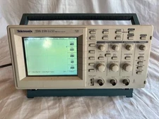 Tektronix TDS 210 Digital Real-Time Oscilloscope
