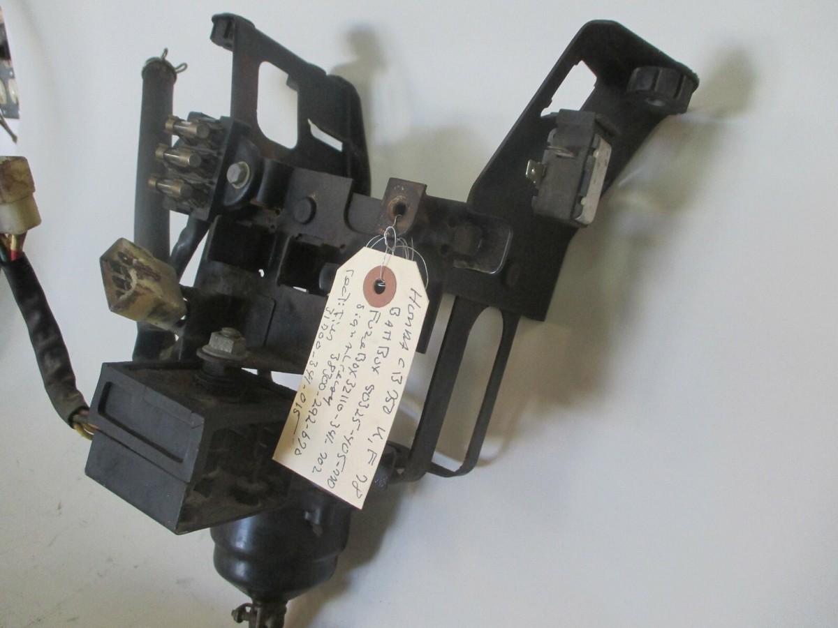 Honda CB750 F2,K Battery Holder Fuse Box Rectifier 50325-405-770