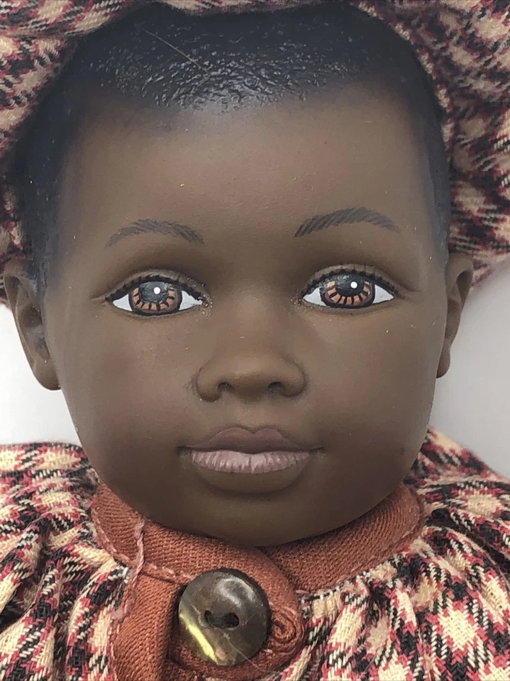 "Muñeca Heidi Ott de 9"" diseños suizos lindo niño cuerpo de vinilo y tela AA #SA Foto 4 de 4