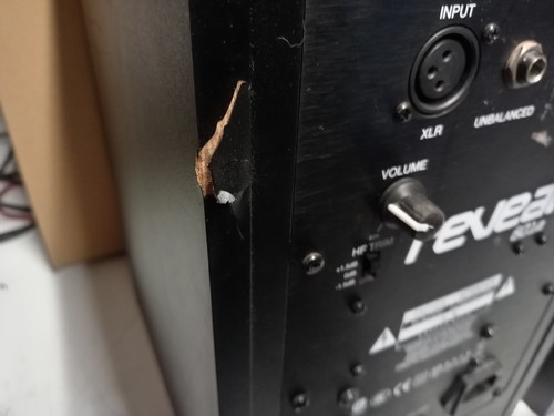 Tannoy Reveal 601a Active Studio Speakers Monitors - Picture 3 of 6