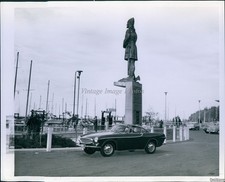 1967 Volvo 18005 Car Automobile Concrete Statue Historic Vintage Photo 8x10
