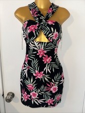 SALE 3 DRESSES FOR $20 Pink Black Floral Hawaiian Mini Dress Size Small