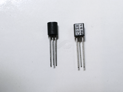 10 pz BC558 BC558B Transistor PNP 0,1A 100mA 30V TO-92 - 10 pezzi BC 558 B 10 pz BC558 BC558B Transistor PNP 0,1A 100mA 30V TO-92 - 10 pezzi BC 558 B