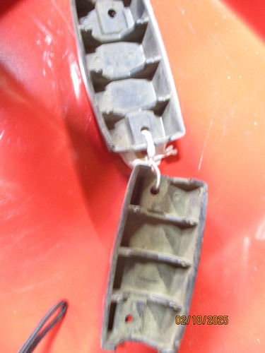 CUSHMAN EAGLE MOTOR SCOOTER GAS TAKK BADGES/KNEE PADS PARTS - Picture 2 of 2