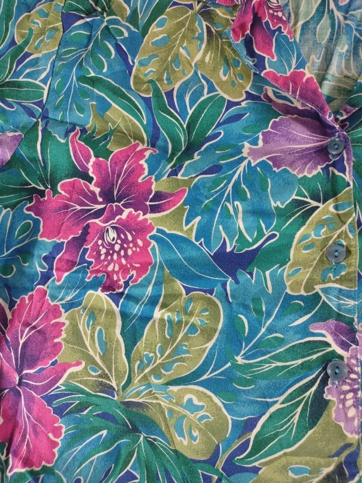 Camisa hawaiana Hilo Hattie para mujer talla grande floral azul colorida hecha en EE. UU. Foto 2 de 4
