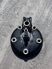 Cylinder head Yamaha YZ125 YZ 125 2HG cylinder head 1LX-11111-00