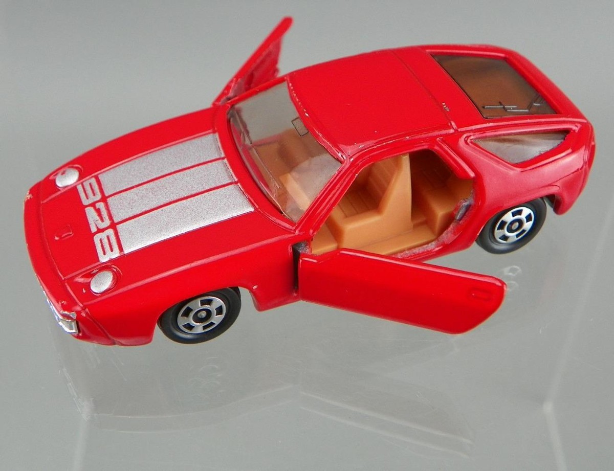 Vintage 1978 Tomica F53 S=1/63 Tomy Diecast Red Porsche 928 Car