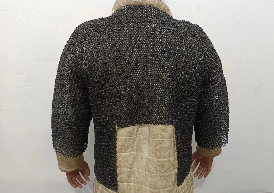 Camisa de cota de malla medias mangas 9 mm redonda remachada con anillo liso Foto 2 de 4