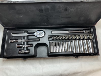 PROTO 29 PIECE METRIC SOCKET SET (Missing the 8mm socket)- TH