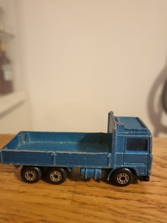 Matchbox Volvo Truck 1984 blau Lastwagen Spielzeugauto