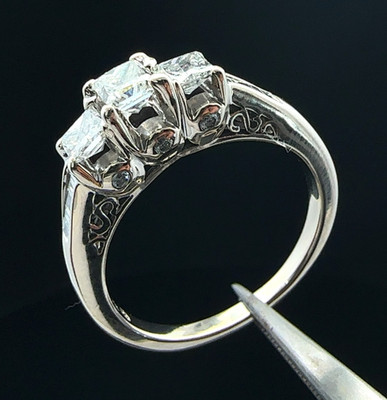 14KT White Gold Triple Diamond Engagement Ring Size 8.5 4.7g