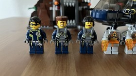 LEGO Agents: Aerial Defence Unit (8971) 100% Complete Manual Minifigs