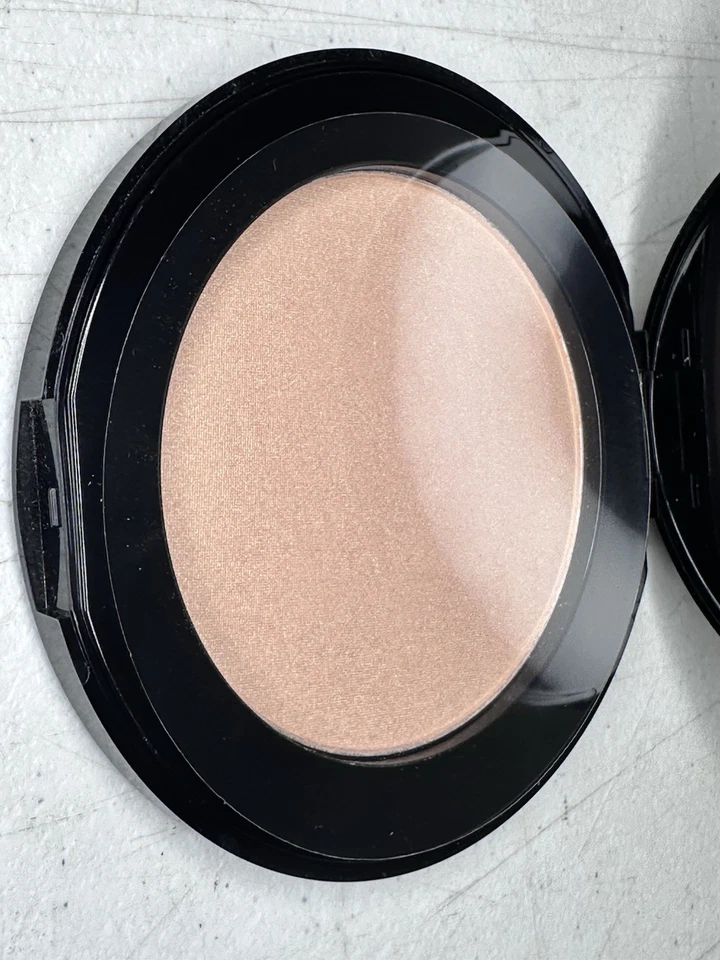 New Smashbox Highlighter Allure Full Size 21.25g Glow Face Body Makeup - Image 3 of 4
