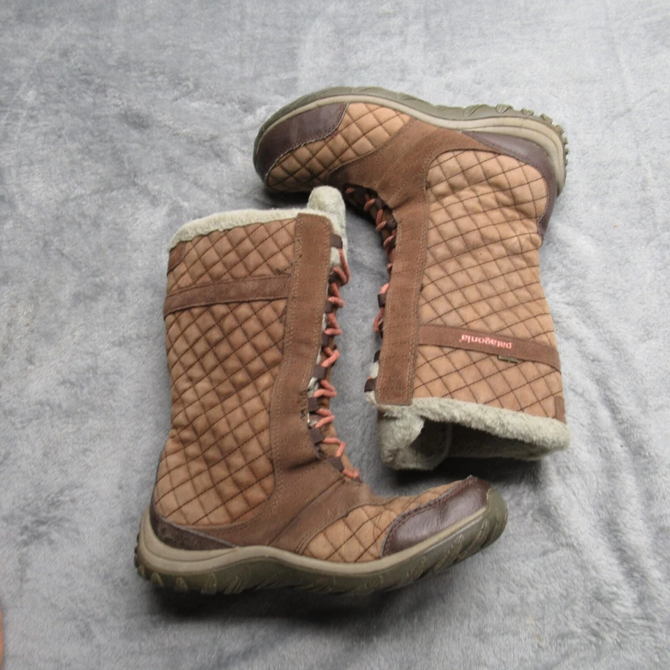 Botas Patagonia Wintertide para mujer 8,5 Sable marrón impermeables de piel sintética acolchadas Foto 3 de 4