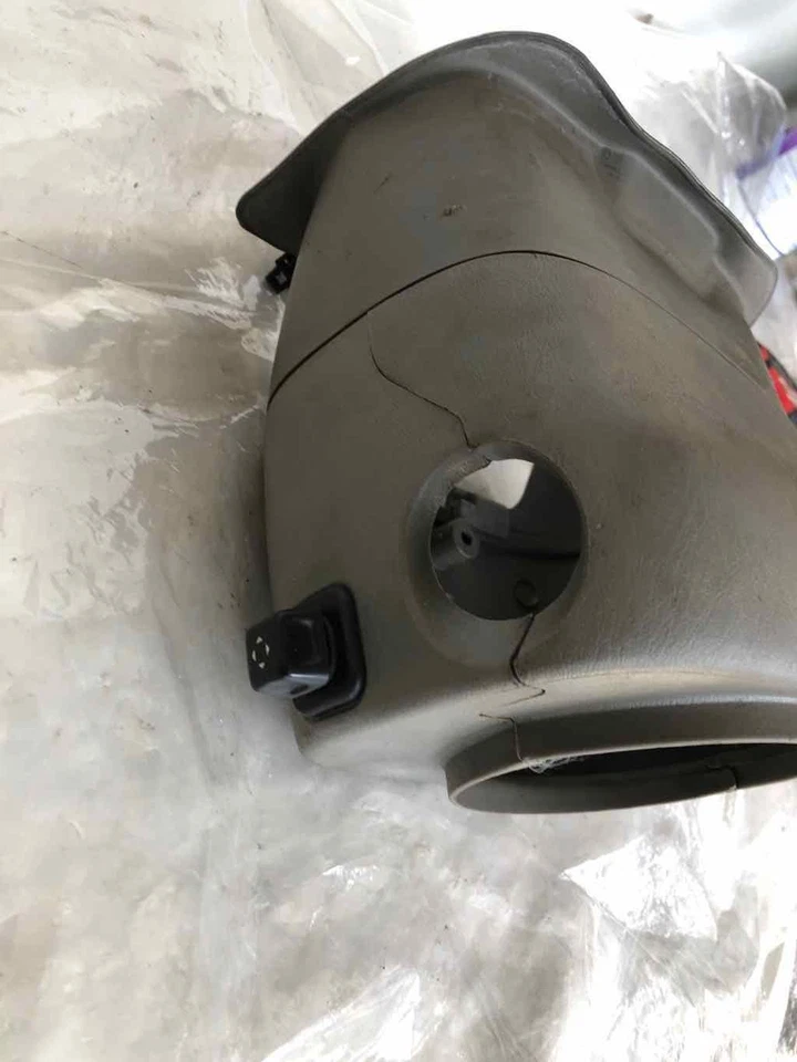 2001 CADILLAC SEVILLE Steering Column Upper & Lower Housing Shroud Trim Cover - Image 4 of 4