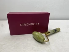 Birchbox Jade Facial Roller • Green