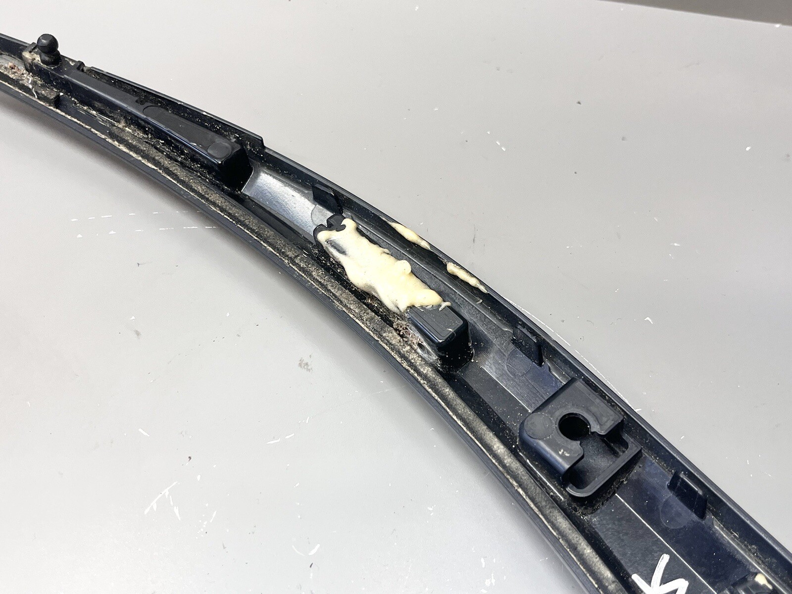 ⭐️2017 2018 2019 2020 MASERATI LEVANTE REAR RIGHT TRUNK TAILGATE MOLDING TRIM OE