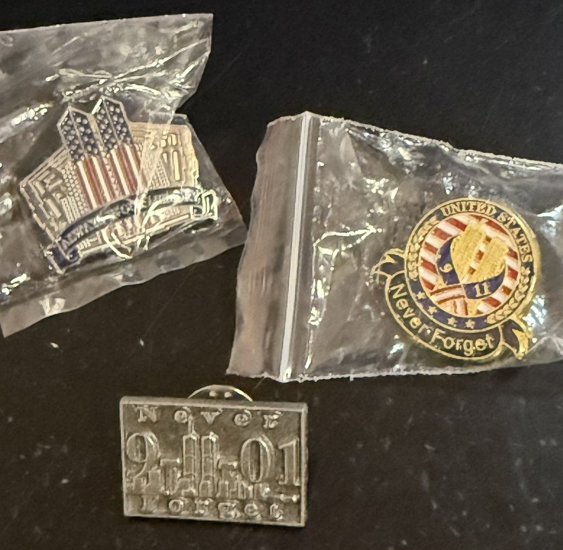 Vintage 9/11 Memorial Pin Lot WTC Never Forget 9-11-01 Always In Our Memories x3