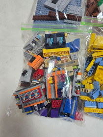 LEGO Authentic 71016 The Simpsons: The Kwik‑E‑Mart &mdash;Bonus Minfigs, No Police Car