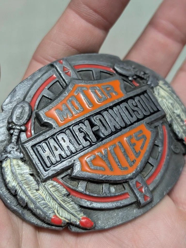 De colección Hecho en EE. UU. HARLEY DAVIDSON Hebilla de Cinturón NATIVO AMERICANO INDIO Motocicleta Foto 3 de 4