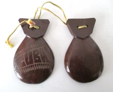 Vintage Hand Carved Souvenir Wood Castanets 3 1/4" Glossy Finish AZ38