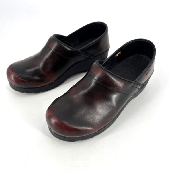 Sanita Pro. Cabrio Womens Leather Slip On Danish Clogs Bordeaux