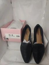 Crown Vintage Preforated Loafer 9.5m Black Vegan Leather Women’s