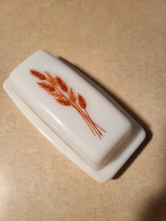VINTAGE PYREX AUTUMN HARVEST WHEAT COVERED BUTTER DISH HARD TO FIND VERY NICE