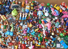 4.3KG ENORME LOT PERSONNAGE FIGURINE JOUET asterix SHOPKINS moose KINDER ferrero