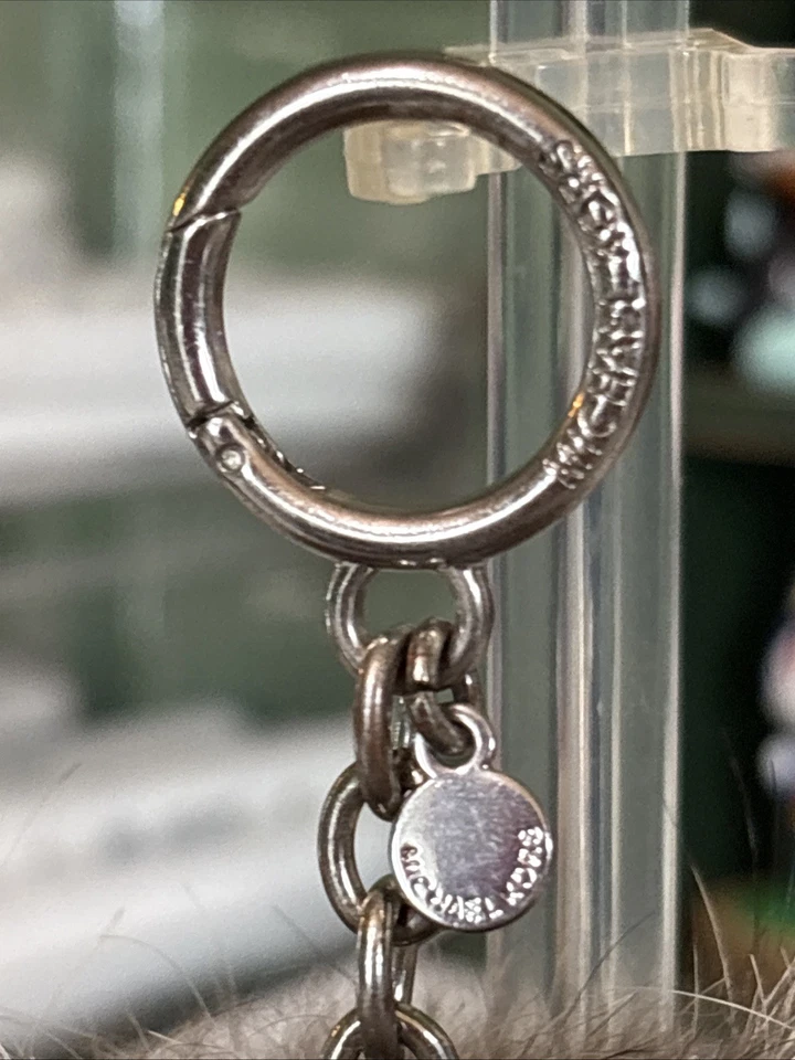 Michael Kors - Llavero/llavero pompón de piel de zorro genuino Foto 2 de 4
