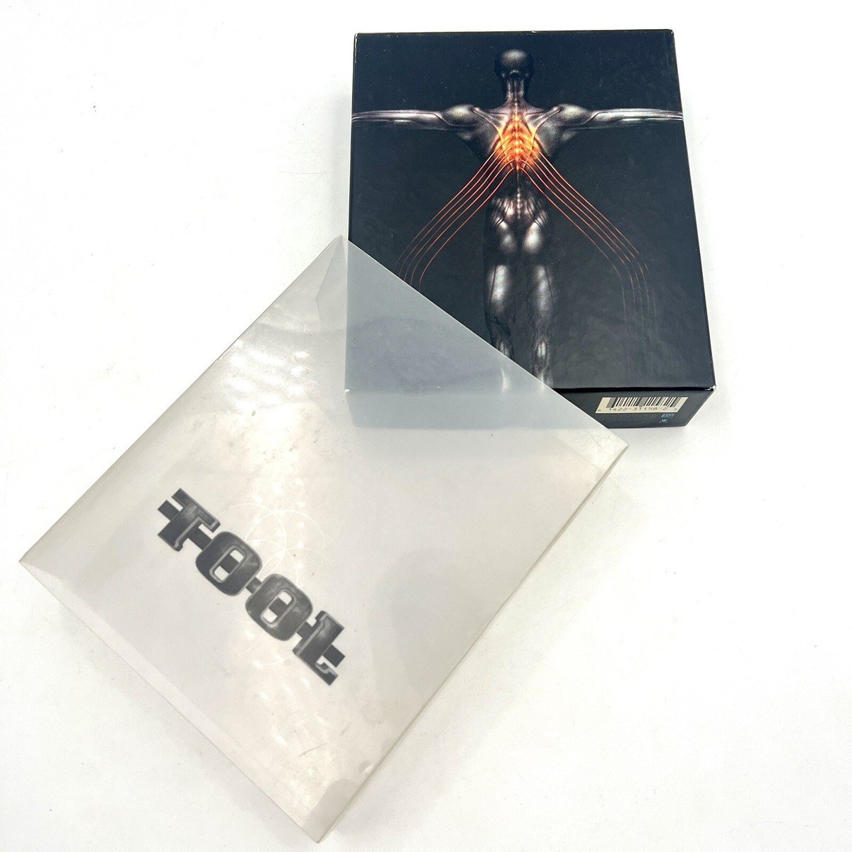 TOOL　Salival（VHS） Salival [CD/VHS] [Limited] by Tool (CD, Dec-2000, 2 Discs