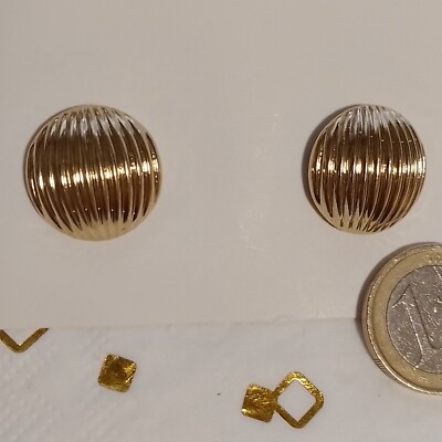 Ohrstecker goldfarben feines Rillen Muster  rund klein  schic !       ca 2  cm