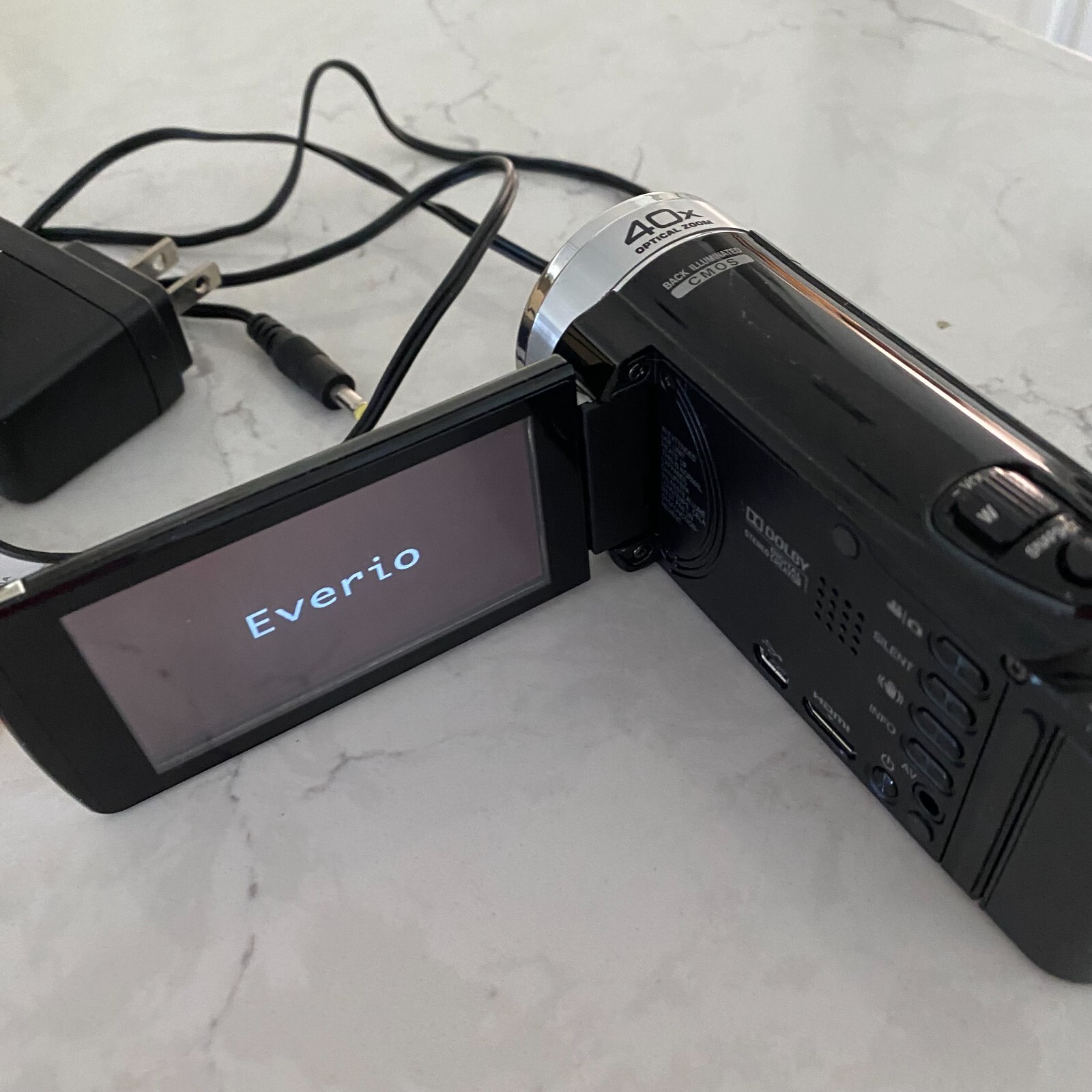 JVC GZE200 Black 3.0 LCD 1.5MP 40x Optical Zoom Full AVCHD Everio