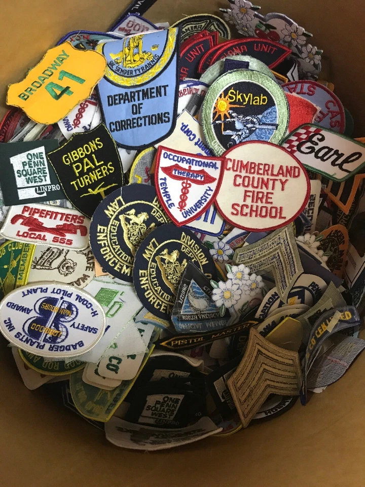 Lot 50 Vintage Sew Iron On Patches Random Mix Fashion Badges DIY Mixed Patch - Image 4 of 4