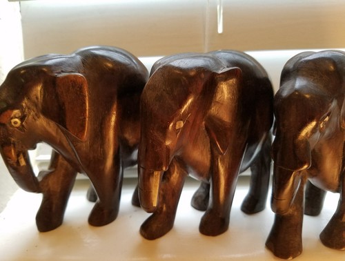3 figuras de elefante talladas a mano de madera de ébano vintage talladas decoración coleccionable - Imagen 12 de 13