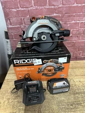 RIDGID 18V Cordless 6-1/2 in. Circular Saw Kit R8655K 4.0 Ah Battery & Charger