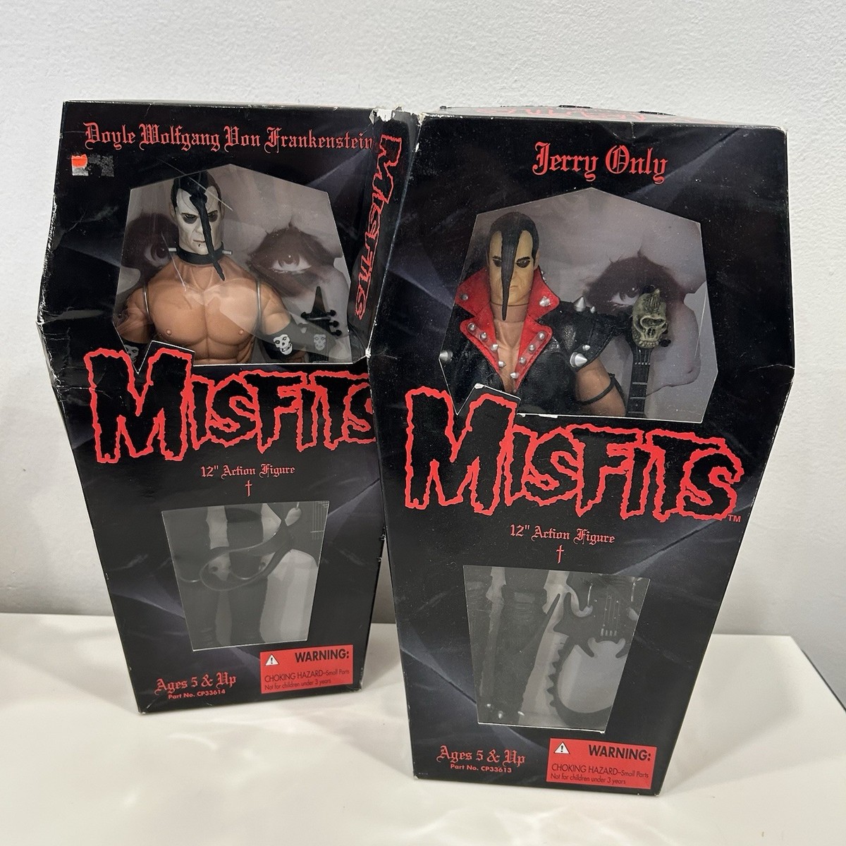 【中古】「非常に良い」Misfits-Series 1-5 [Blu-ray] [Import] Amazon.com: Misfits (Complete Series 1-5) - 12-Disc Box Set ( Mis