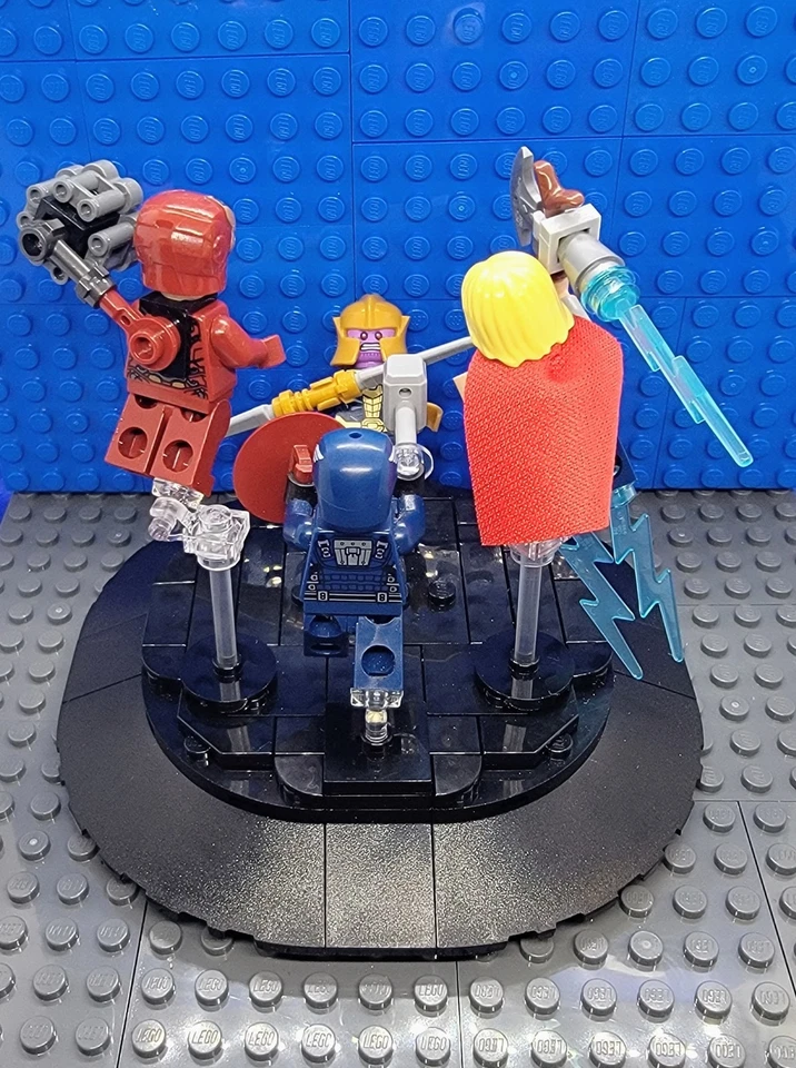Minifiguras LEGO® Marvel Avengers Thanos vs Homem de Ferro Capitão América Thor Battle - Imagem 4 de 4