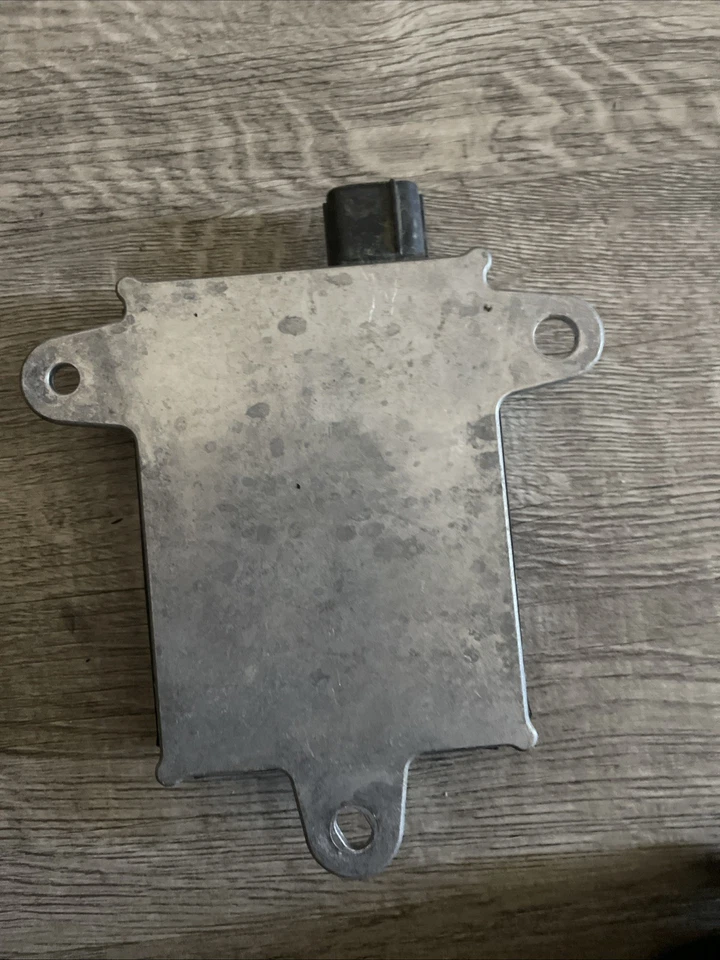 Módulo de control de punto ciego Subaru Legacy Outback 2016-2018 OEM (87611AL01A)/58 Foto 2 de 4